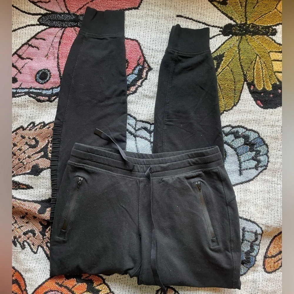 alo sweatpants